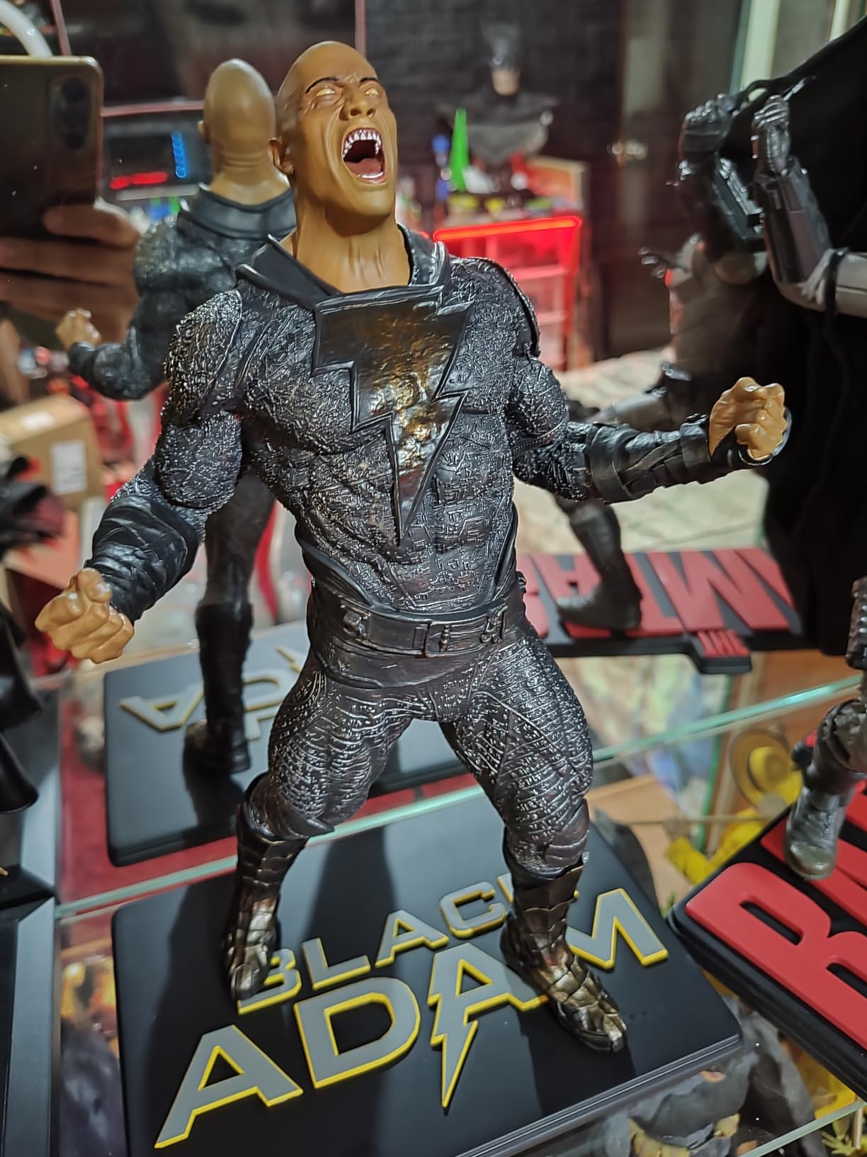 McFarlane DC Direct Black Adam statua resina film