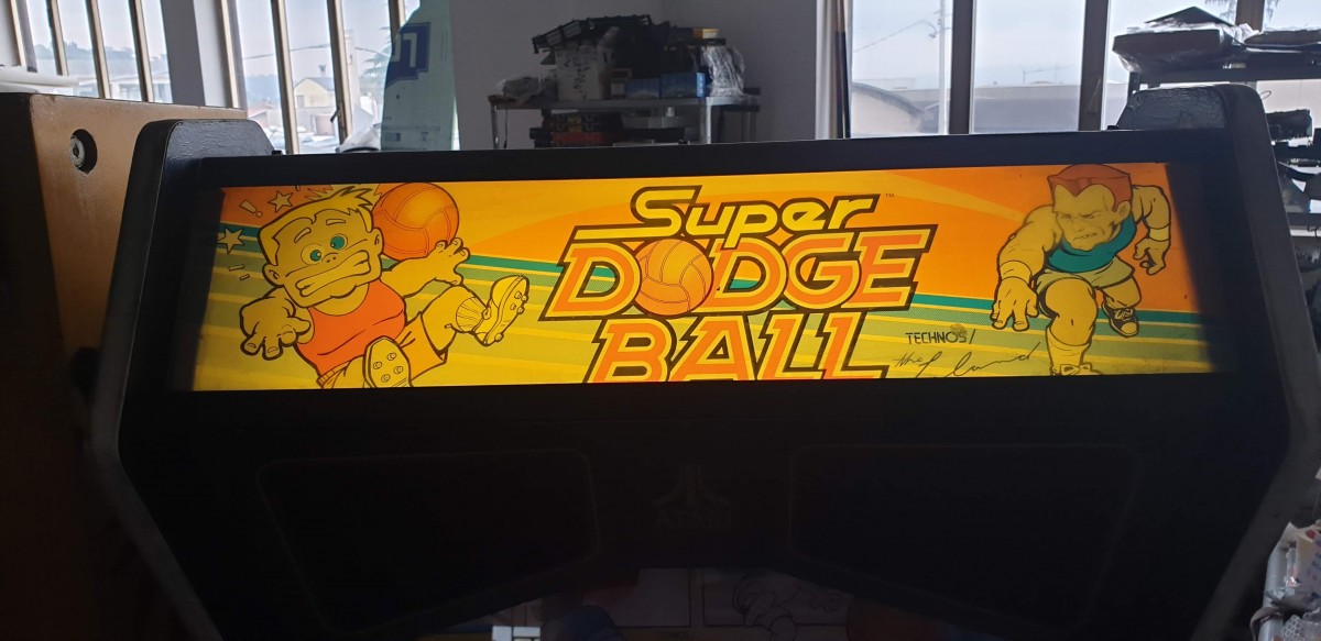 Arcade Story Super Dodge Ball cabinato arcade Technos 1987