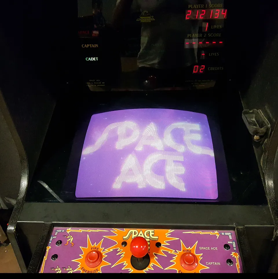 Arcade Story Arcade Space Ace cabinato arcade cartone animato