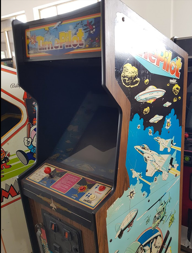 Arcade Story Sparatutto Time Pilot cabinato arcade Konami 220V
