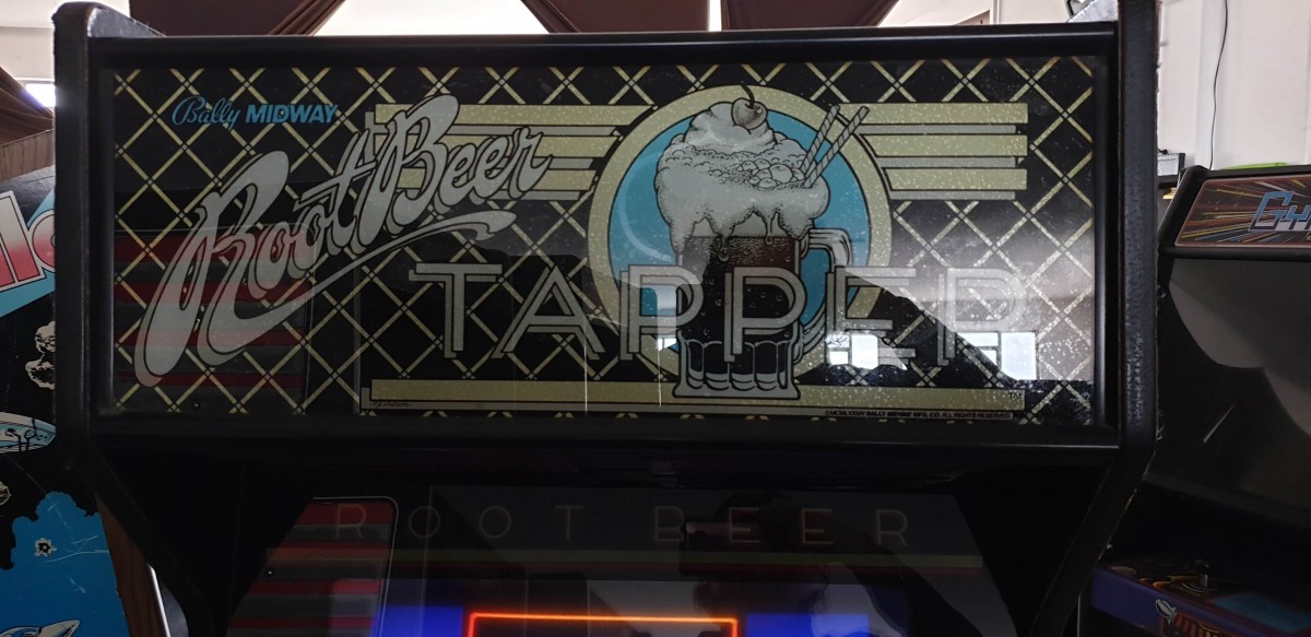 Arcade Story Arcade Root Beer Tapper 1984 Midway cabinato bar
