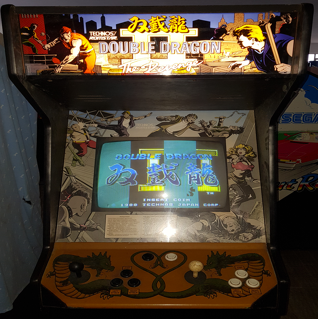 Arcade Story Picchiaduro Double Dragon II cabinato 1988 Technos