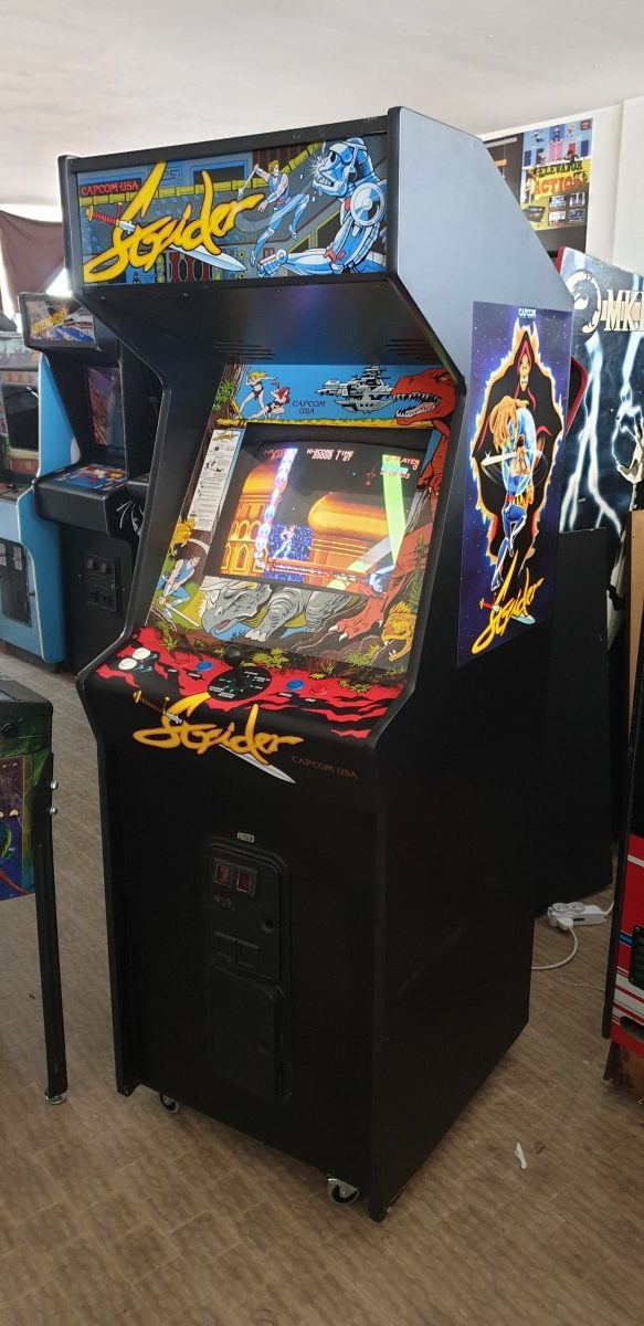 Arcade Story Picchiaduro Strider cabinato arcade 1989
