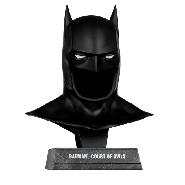 McFarlane DC Direct Batman Cowl replica 1:3 Court of Owls