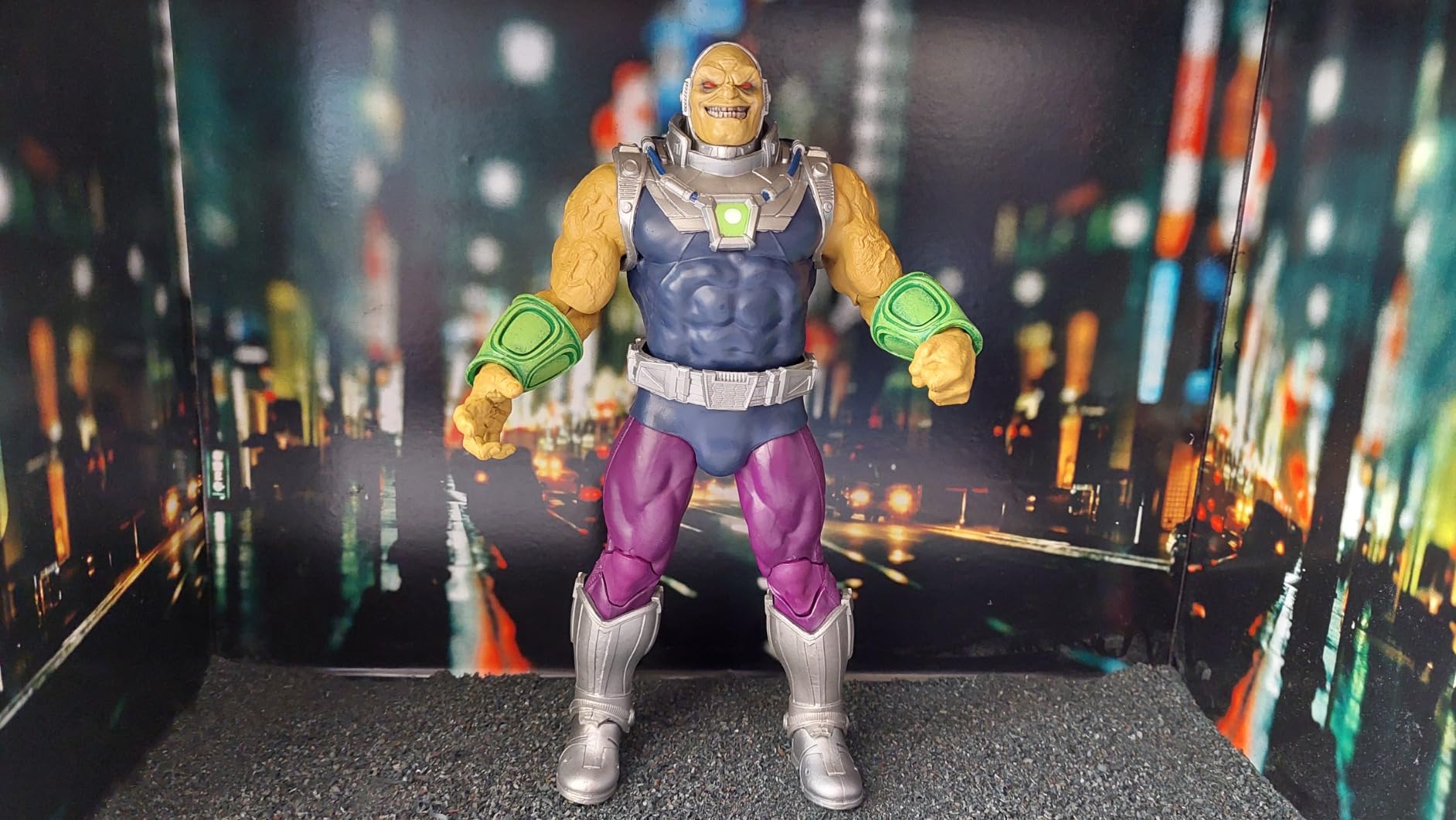 McFarlane DC Multiverse Mongul mega figure action figure con base