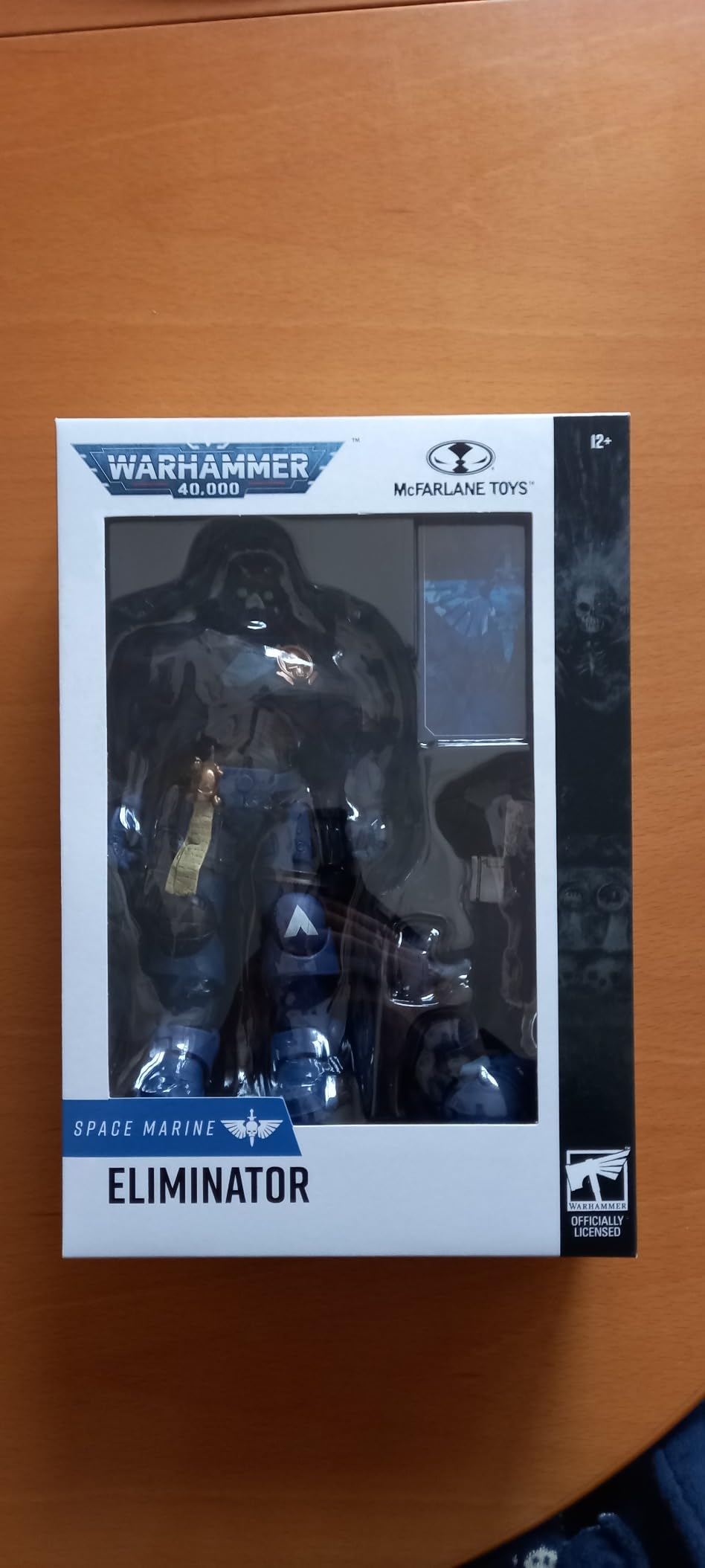 McFarlane Warhammer 40,000 Eliminator Space Marine Figura 7" cecchino