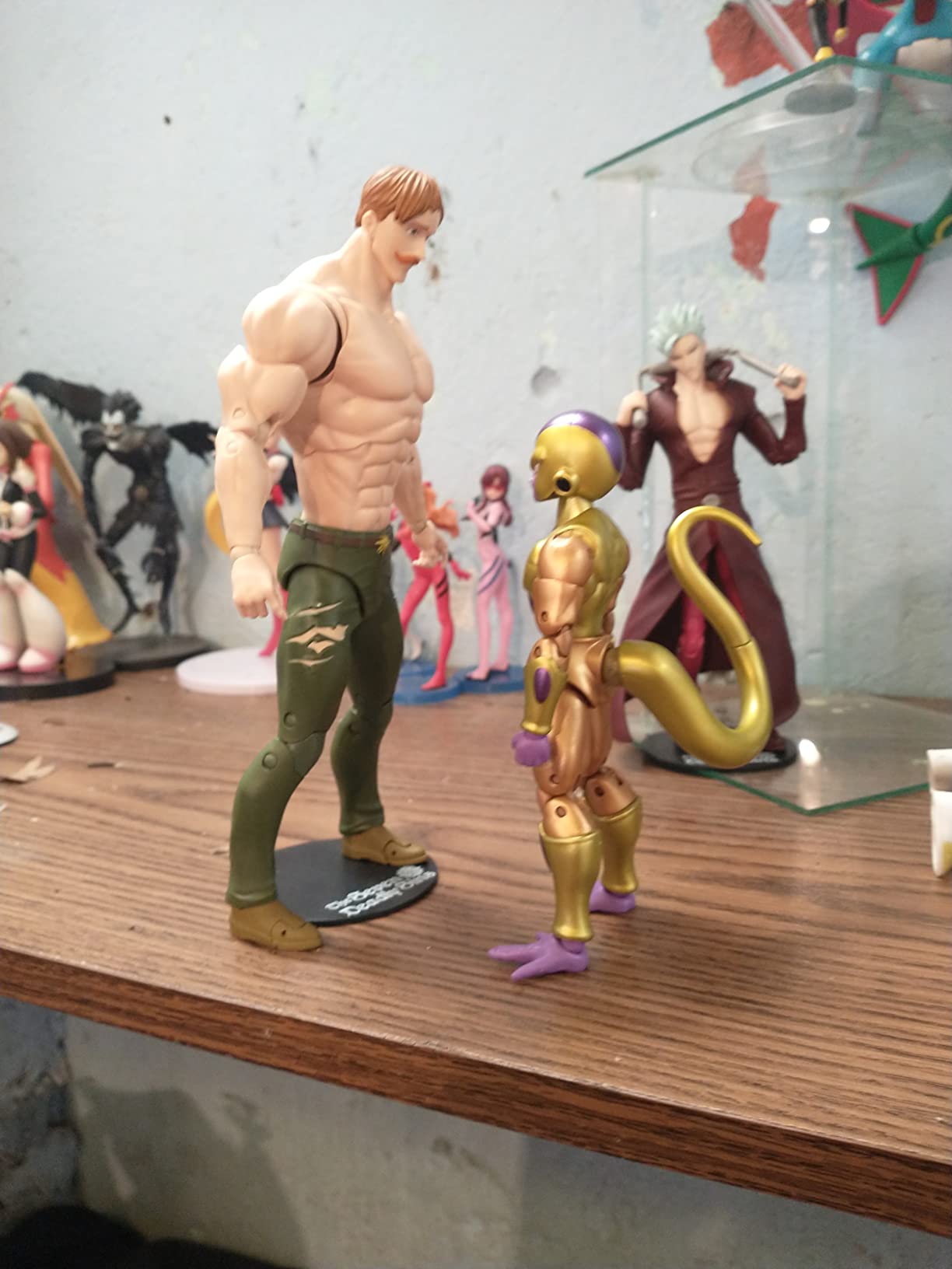 McFarlane Seven Deadly Sins Escanor action figure 17,8 cm stagione 3