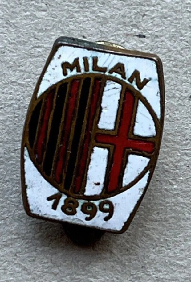 TS Collezionismo Militaria Distintivo Milan smaltato vintage calcio