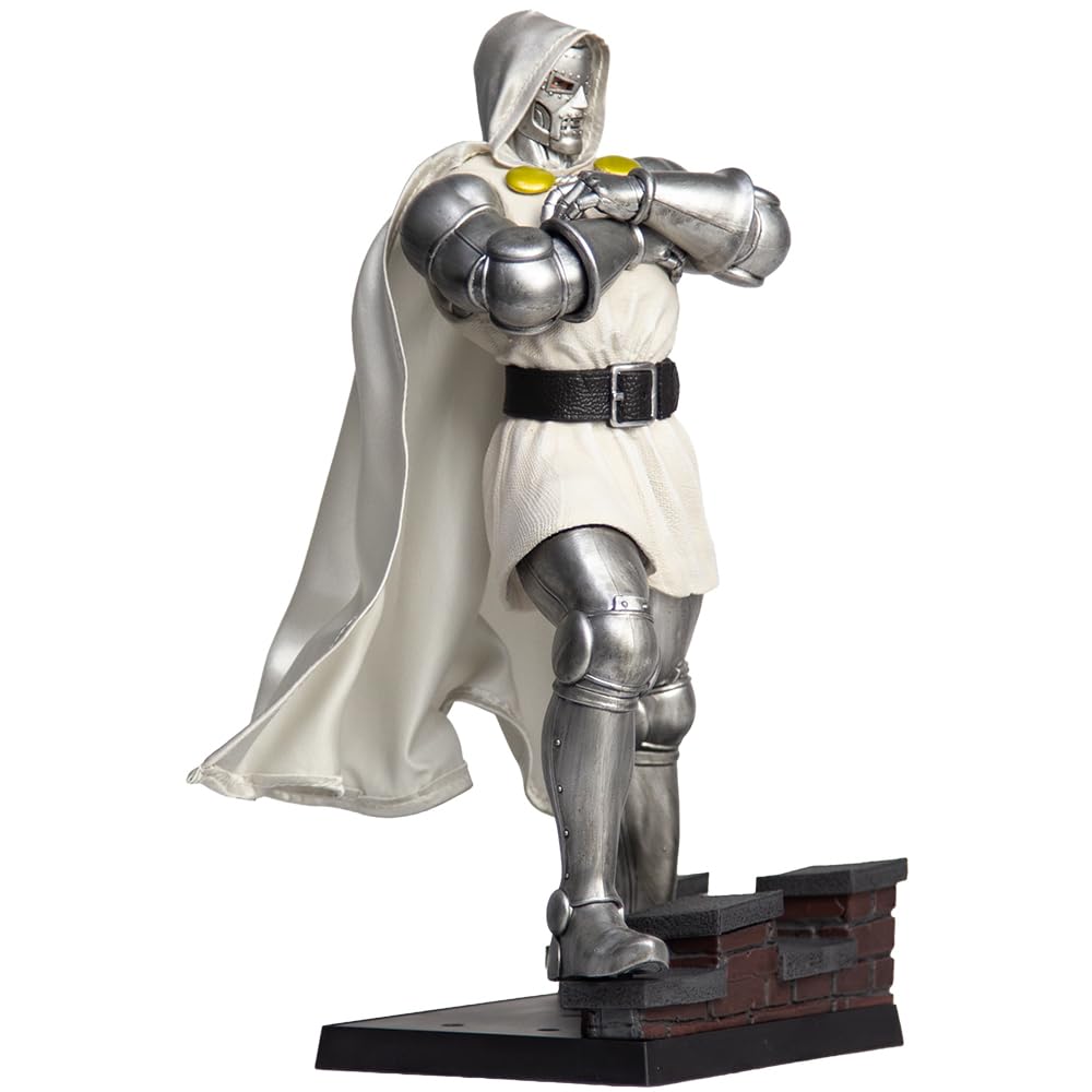 McFarlane Marvel Doctor Doom Future Foundation statua 30 cm