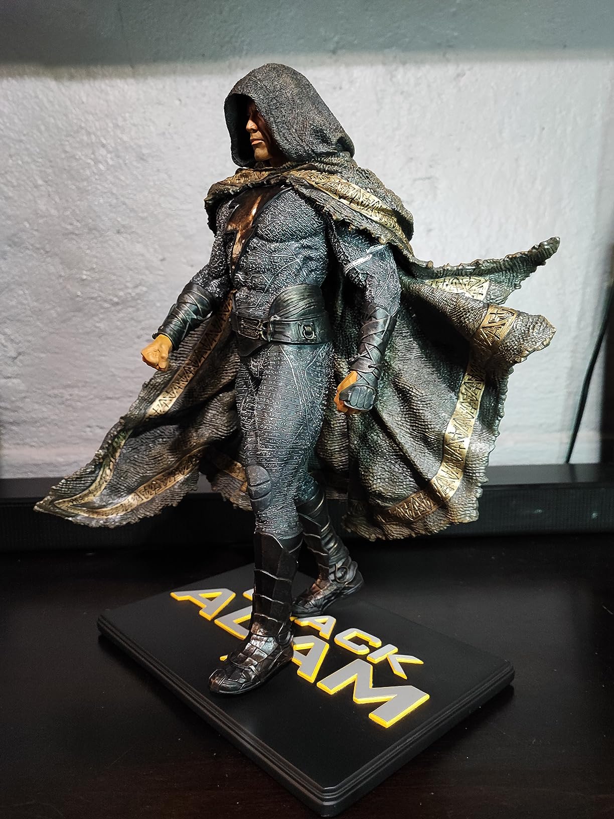 McFarlane DC Direct Black Adam statua resina film