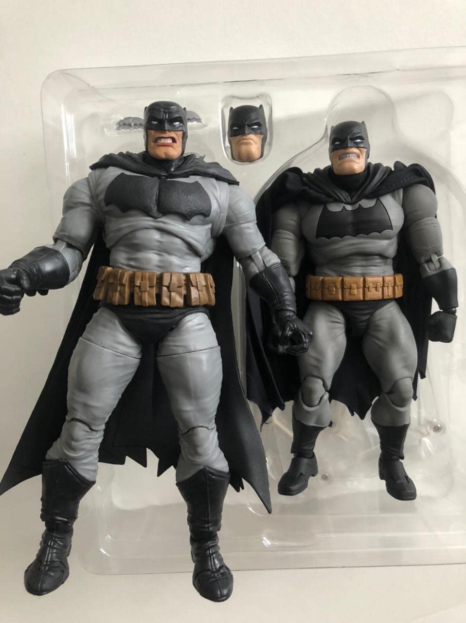 McFarlane DC Multiverse Dark Knight Returns Robin action figure 17,8 cm
