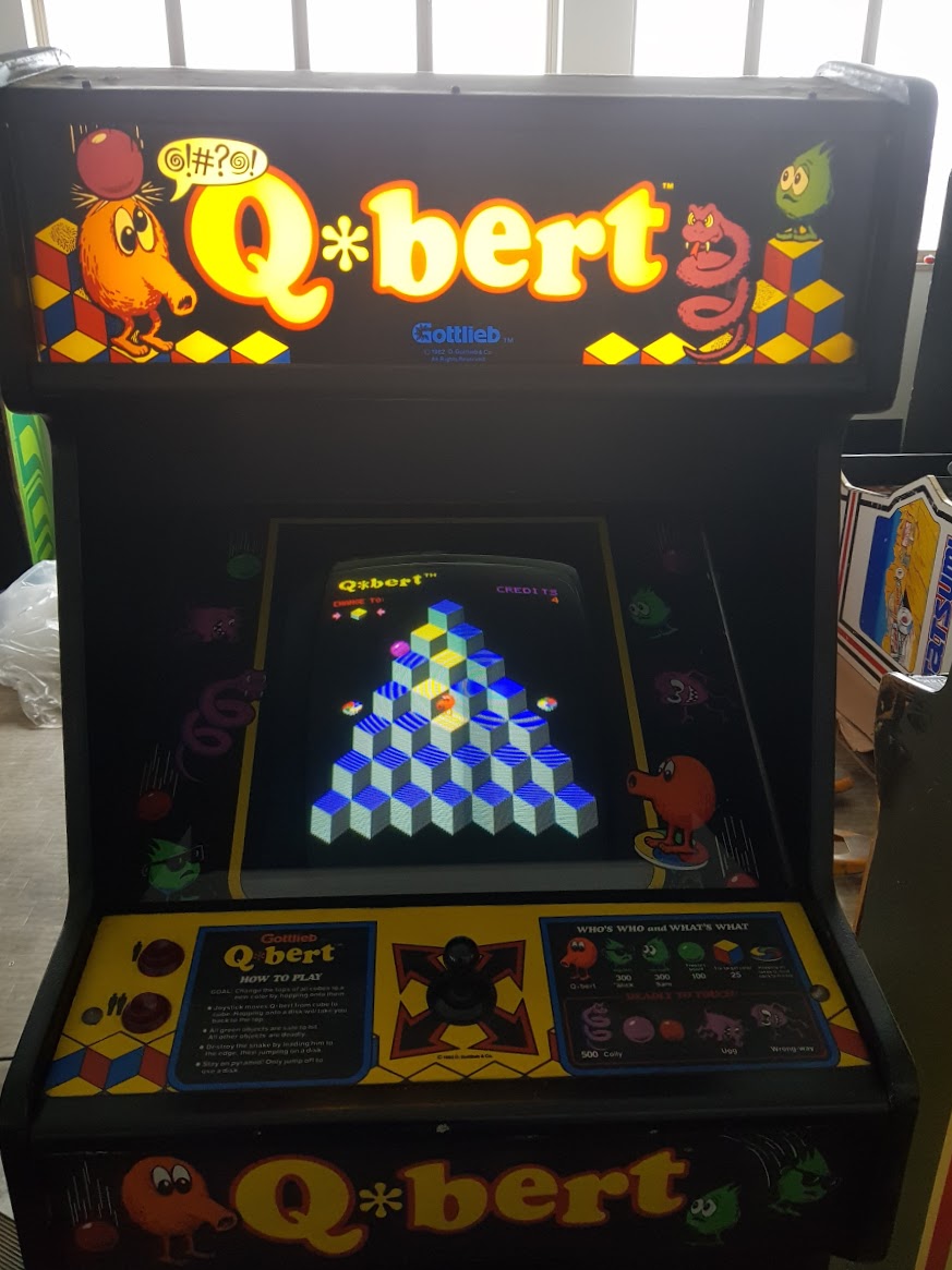 Arcade Story Arcade Q*Bert 1982 Cabinato Giallo Gottlieb