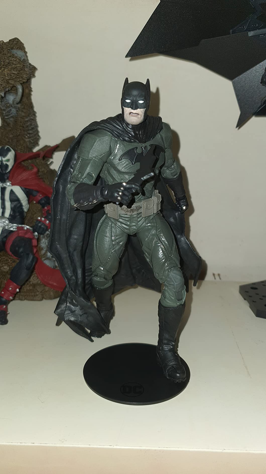 McFarlane DC Direct Batman action figure 17,8 cm con fumetto