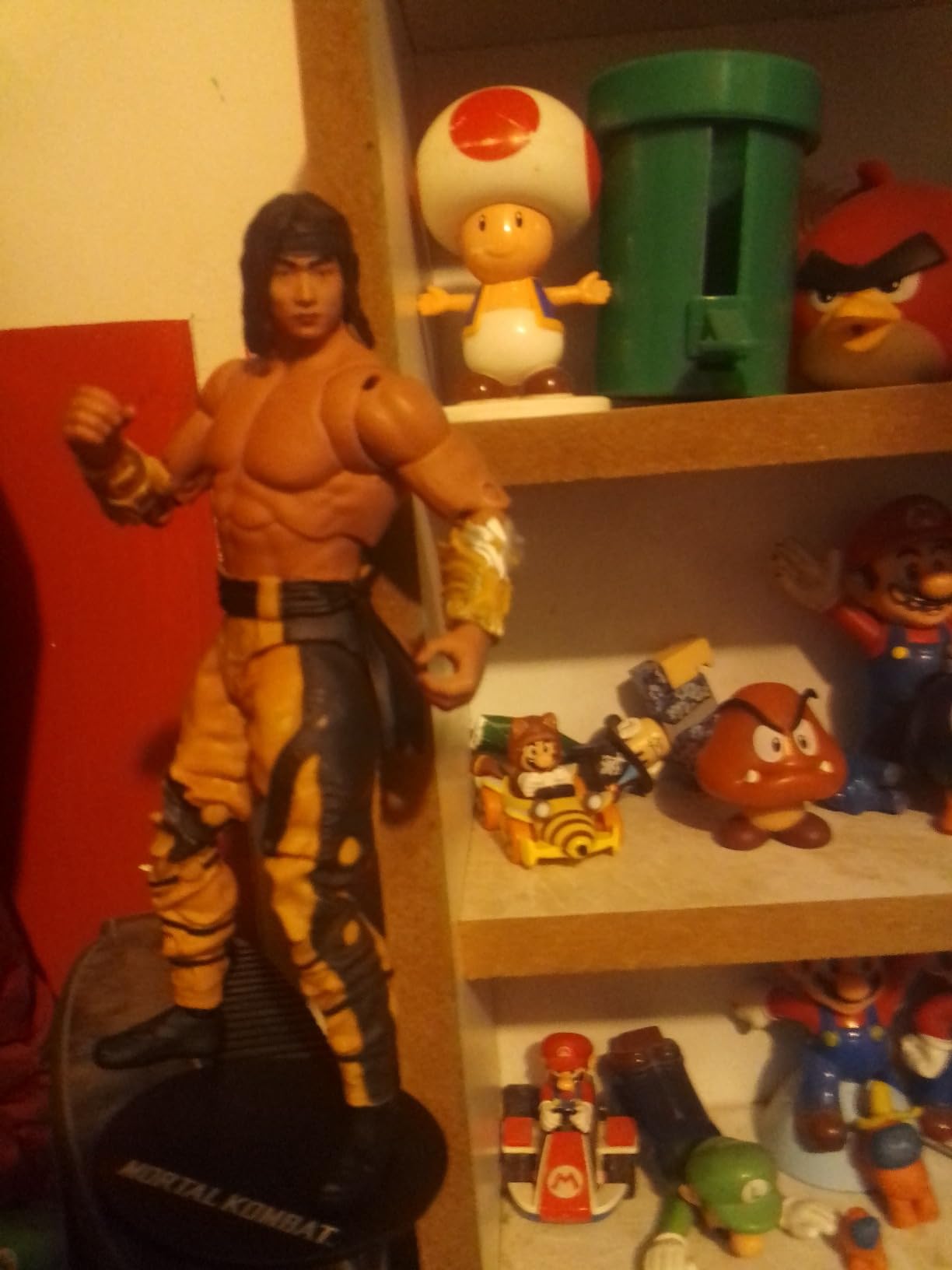 McFarlane Mortal Kombat Liu Kang action figure Fighting Abbot