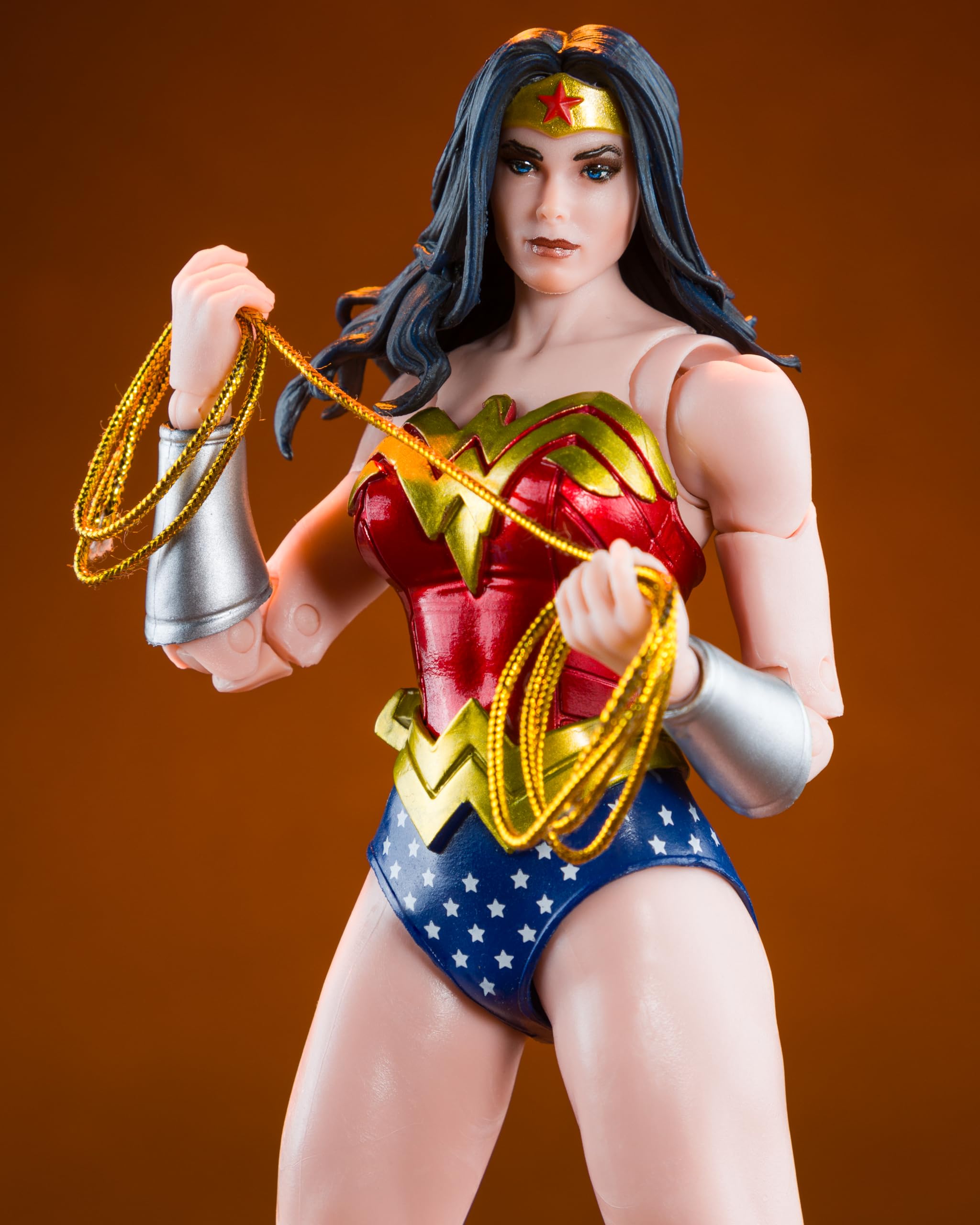 McFarlane DC Multiverse Wonder Woman Classic action figure 17,8 cm