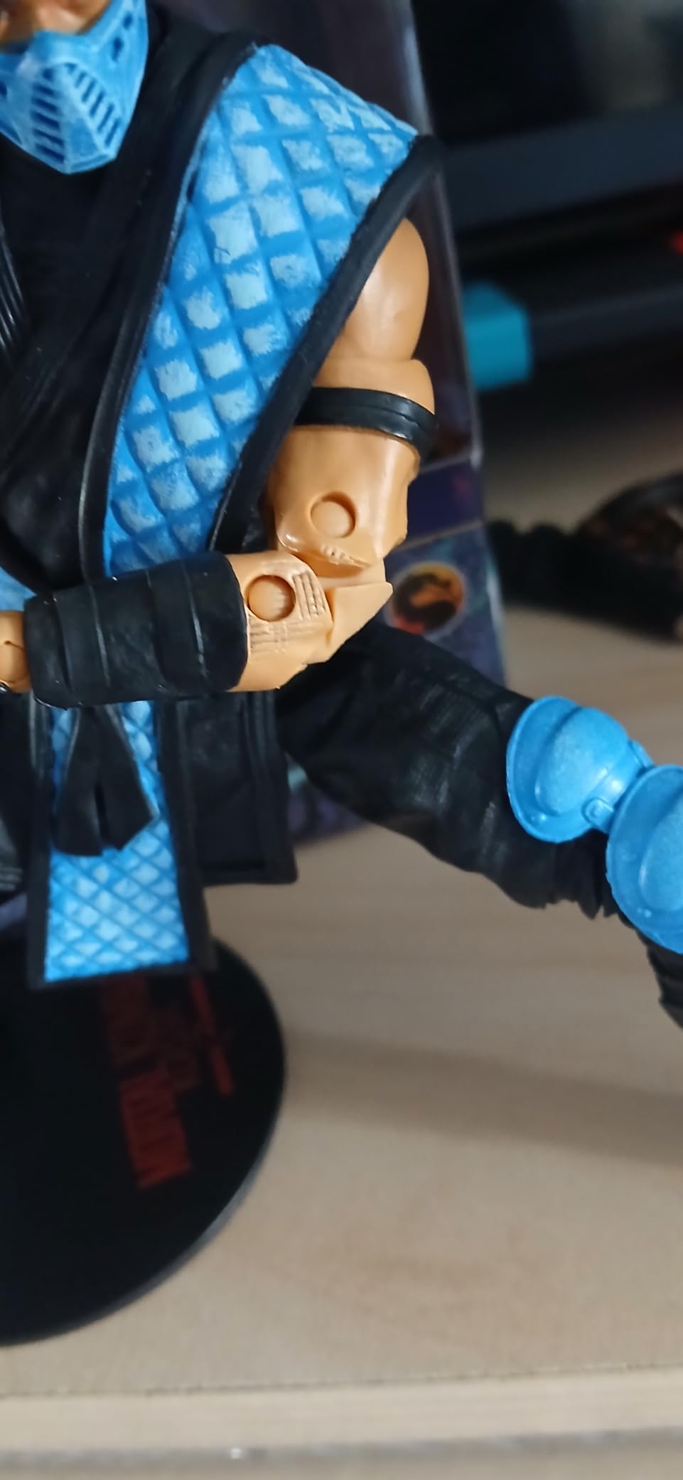 McFarlane Mortal Kombat Klassic Sub-Zero action figure 7" 17,8 cm