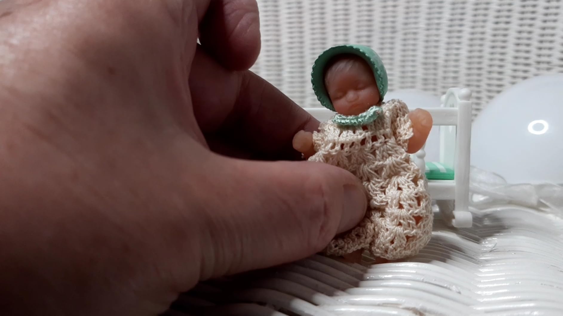 Zuru My Mini Baby Serie 1 mini bambola 2 capsule con accessori