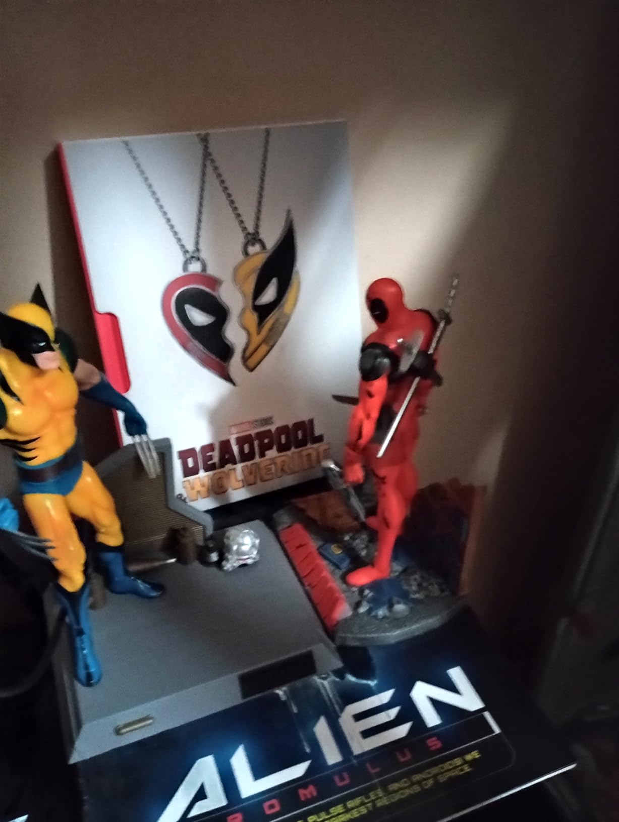 McFarlane Marvel Deadpool New Mutants 98 statua 1:10 con scena