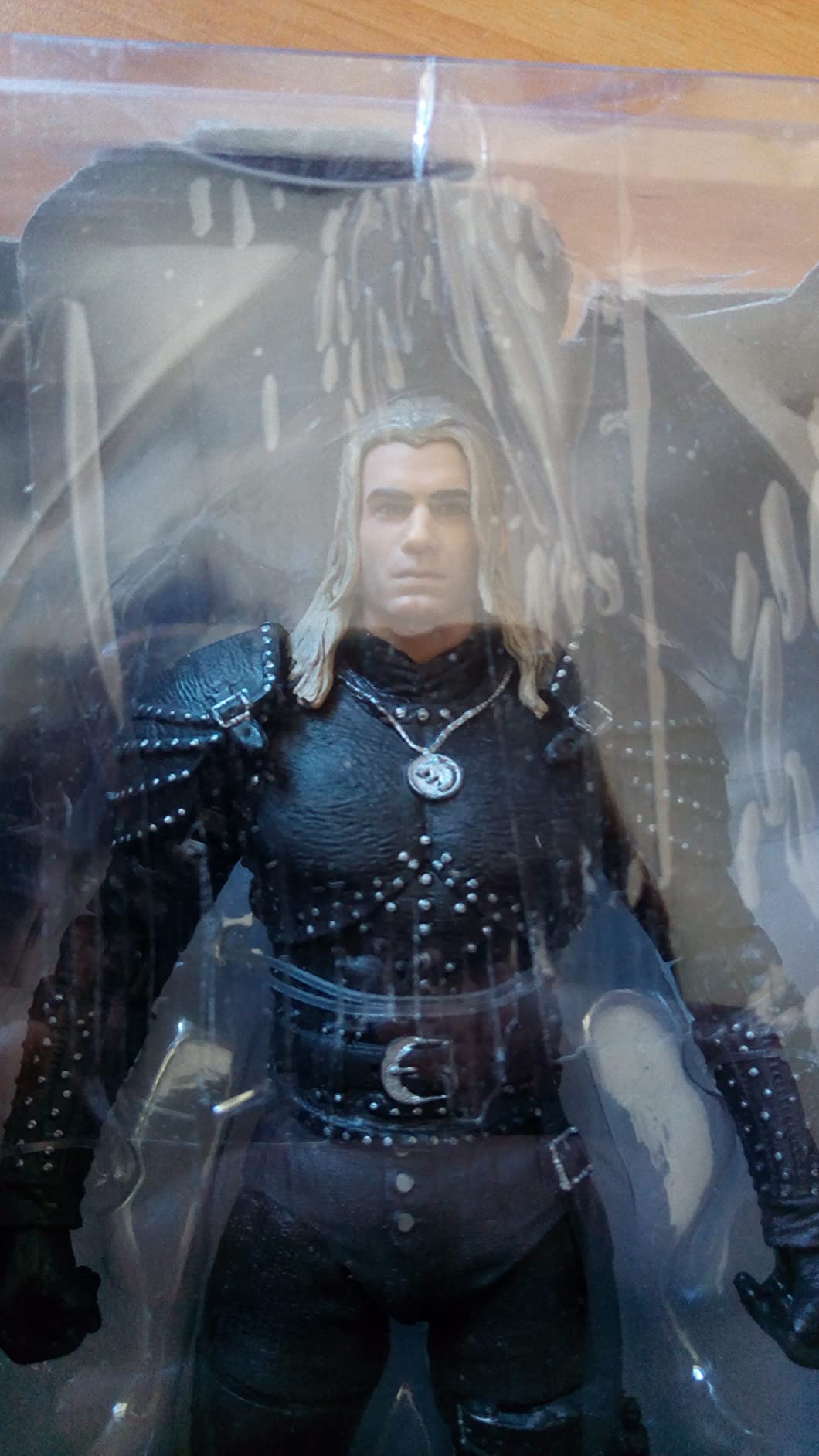 McFarlane Witcher Geralt Rivia action figure 18 cm con spada