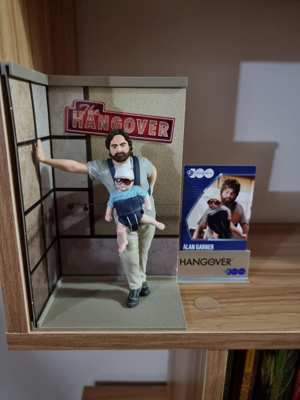 McFarlane Movie Maniacs Alan Garner statuetta 18 cm moderno