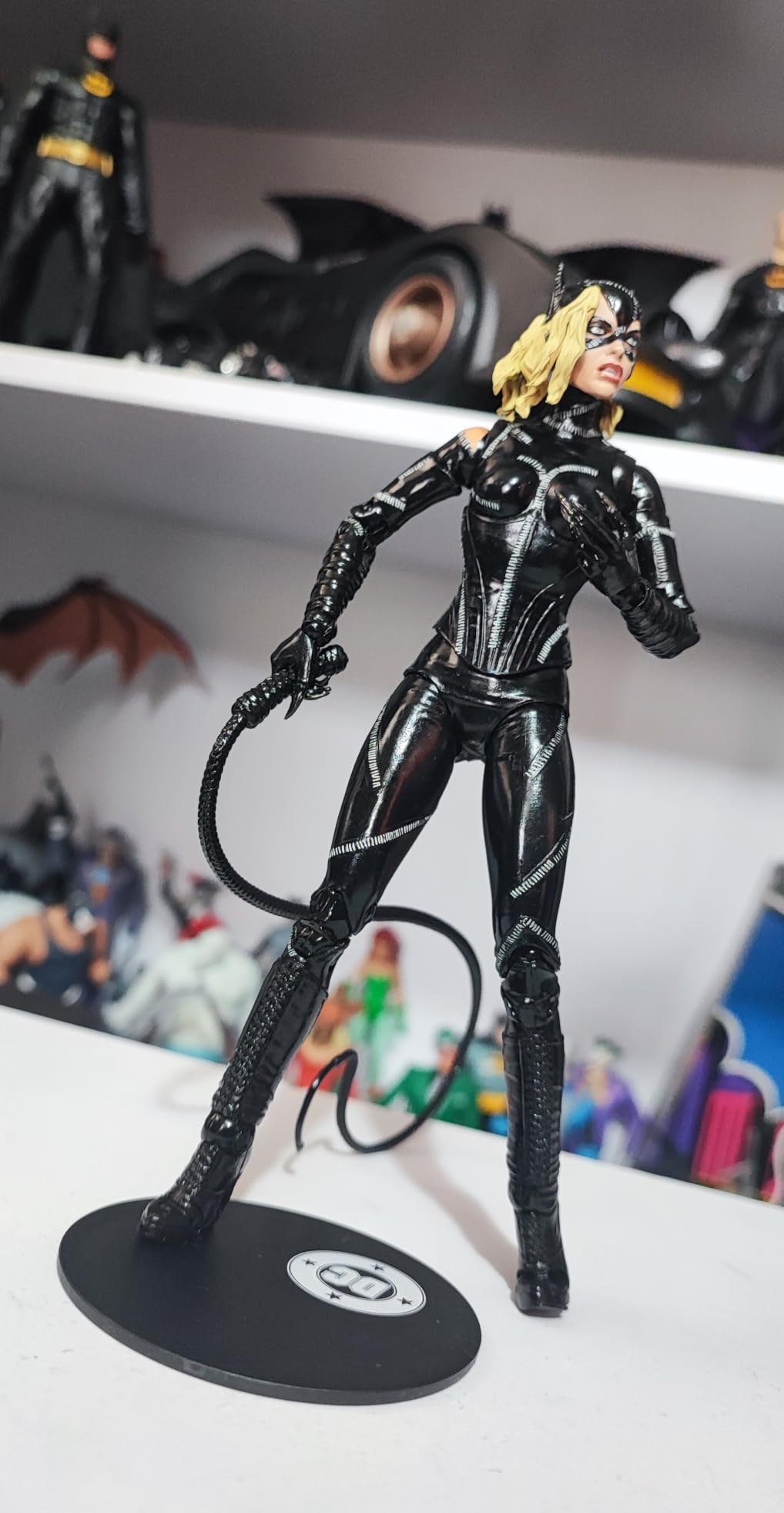 McFarlane DC Multiverse Catwoman Battle Damaged 18 cm action figure