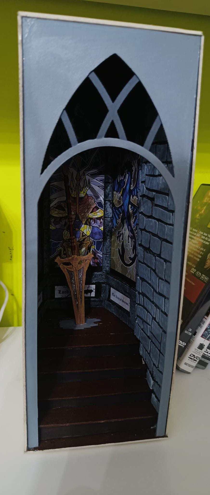 L'Atelier di Zelda Scenari Incantati Dragonslayer Book Nook Principe