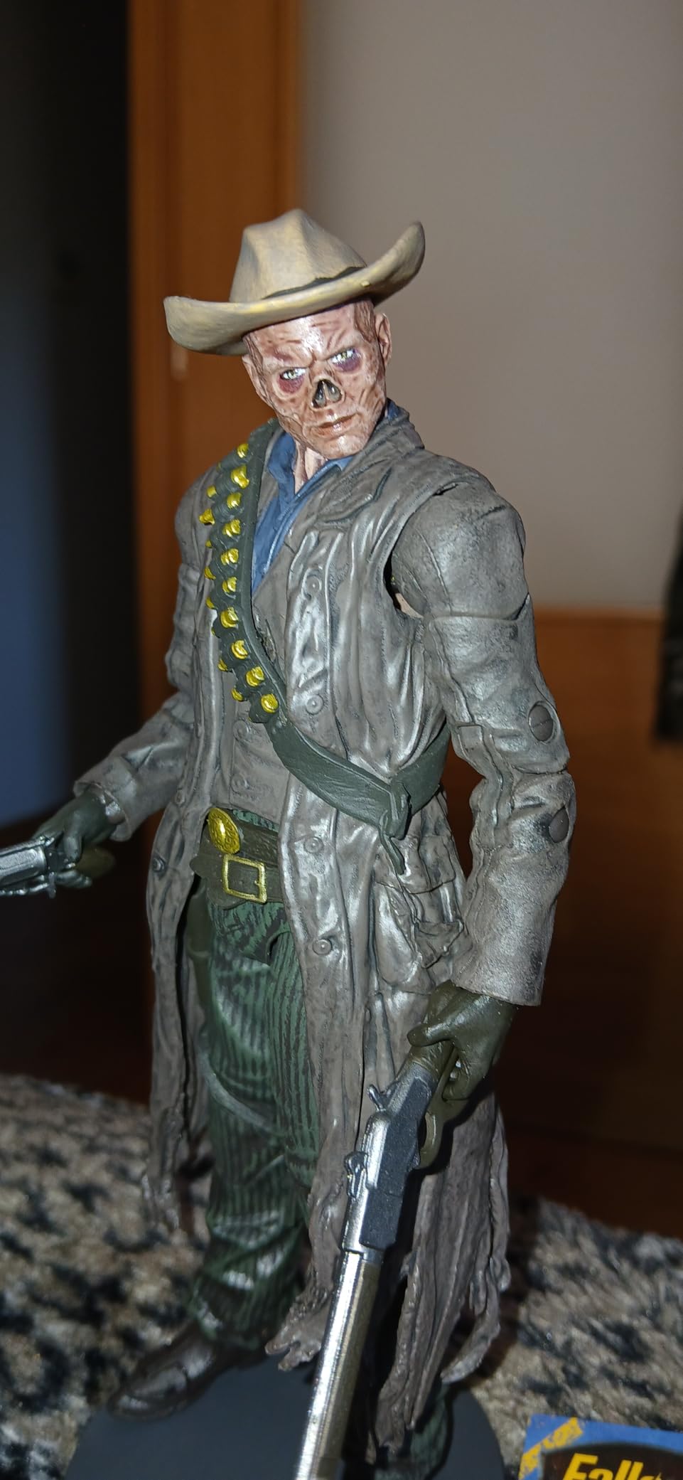 McFarlane Fallout The Ghoul figure Deluxe 17,8 cm con base