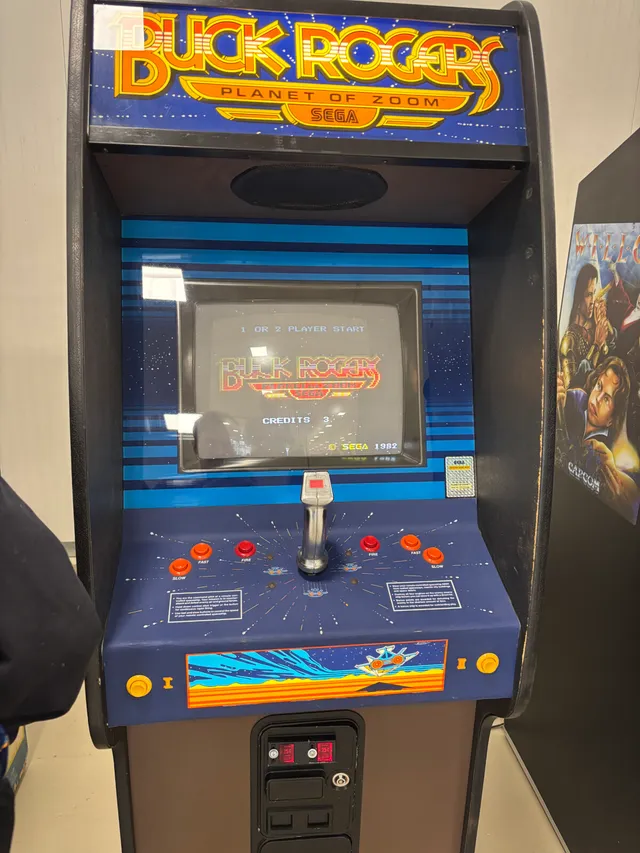 Arcade Story Sparatutto Buck Rogers cabinato arcade spazio