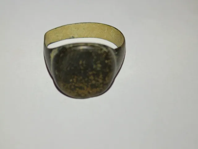Anello Medievale Bronzo Originale Misura 19 con Fattura
