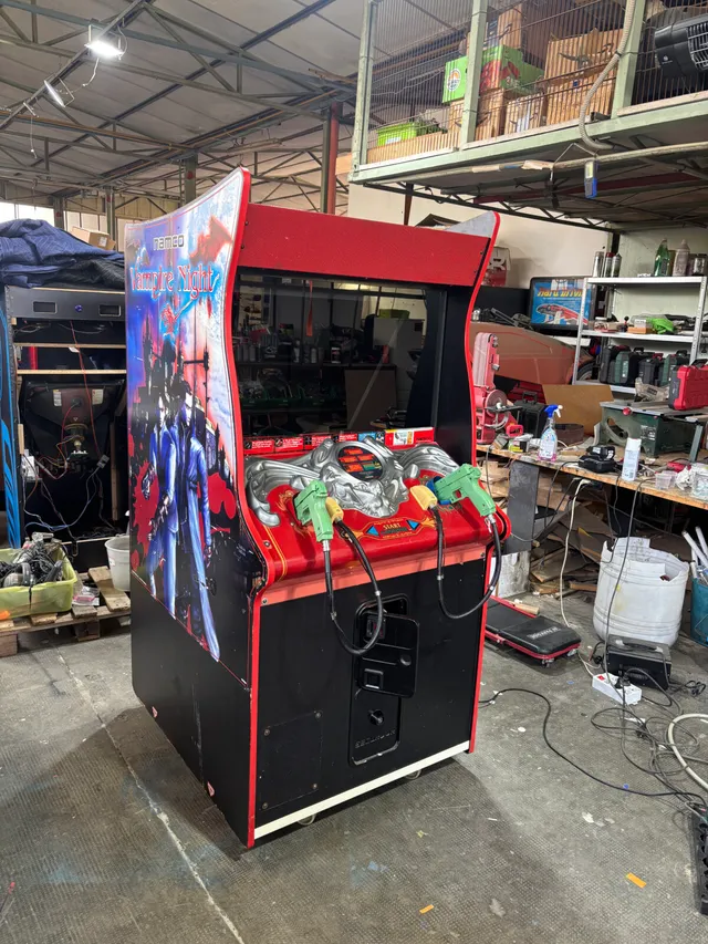 Arcade Story Vampire Night 2000 cabinato sparatutto Namco