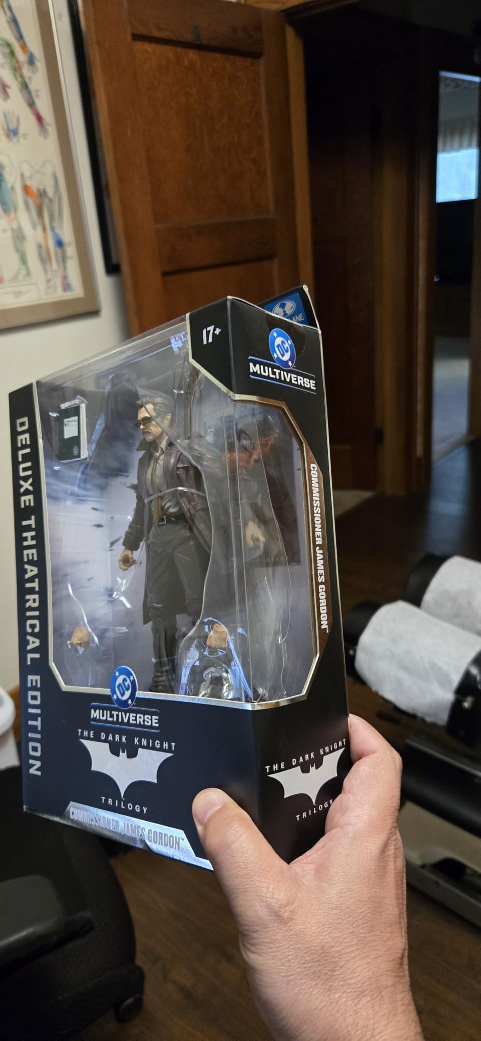 McFarlane DC Multiverse Gordon Dark Knight action figure 18 cm