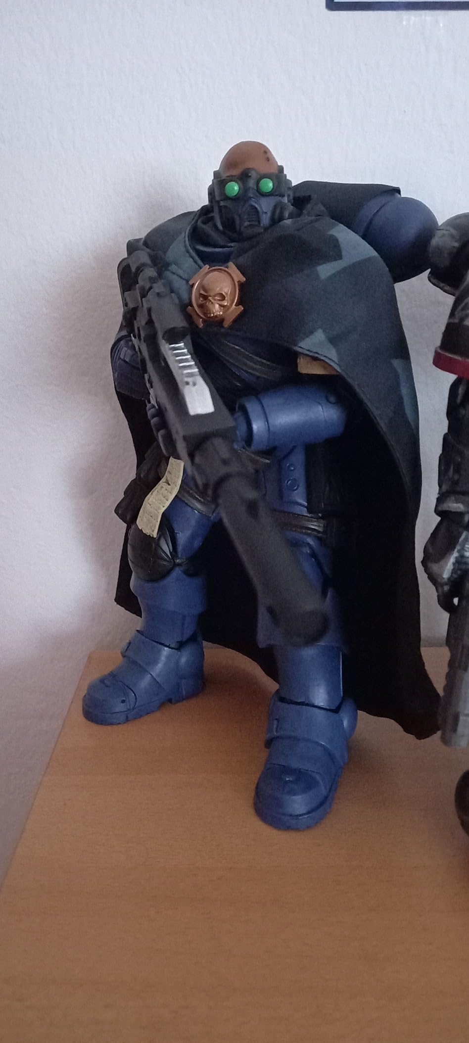 McFarlane Warhammer 40,000 Eliminator Space Marine Figura 7" cecchino