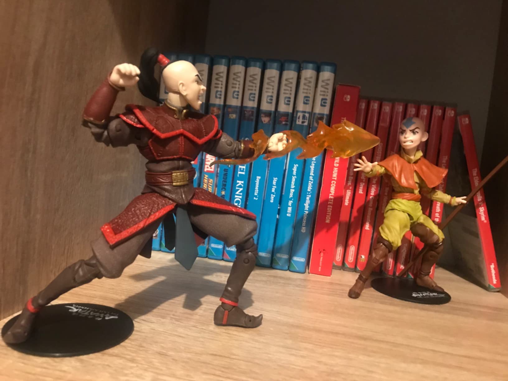 McFarlane Avatar Aang Gold Label Action Figure Stato Avatar 7"