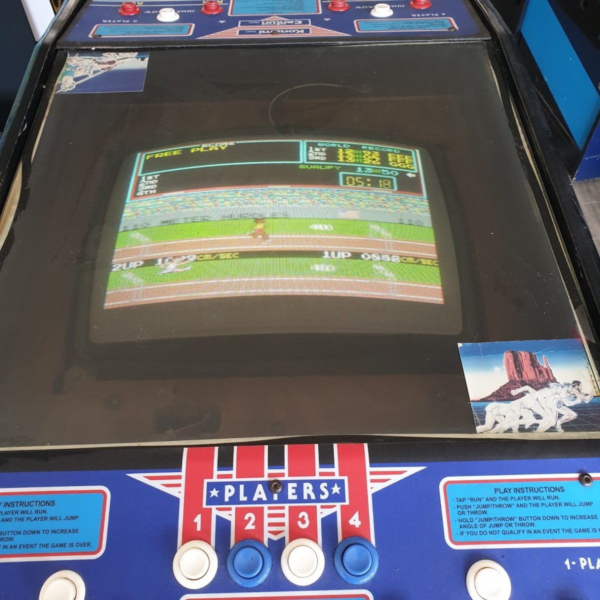 Arcade Story Arcade Track & Field 1983 Cabinato Cocktail Olimpico