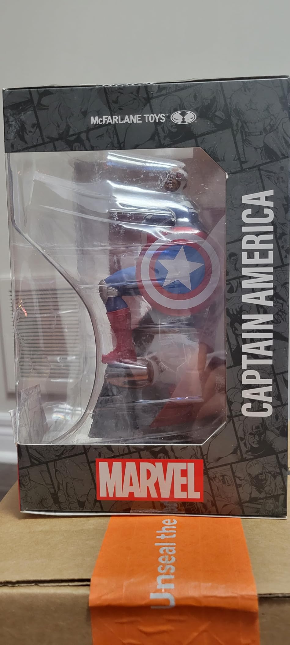 McFarlane Marvel Captain America #1 statua 1:10 con scena