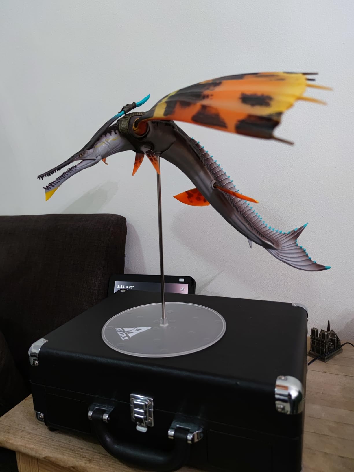 McFarlane Avatar Skimwing mega action figure con supporto nera